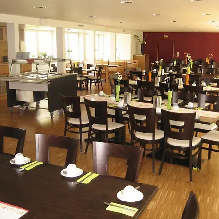 Nell-breuning-hotel בית הארחה 3*